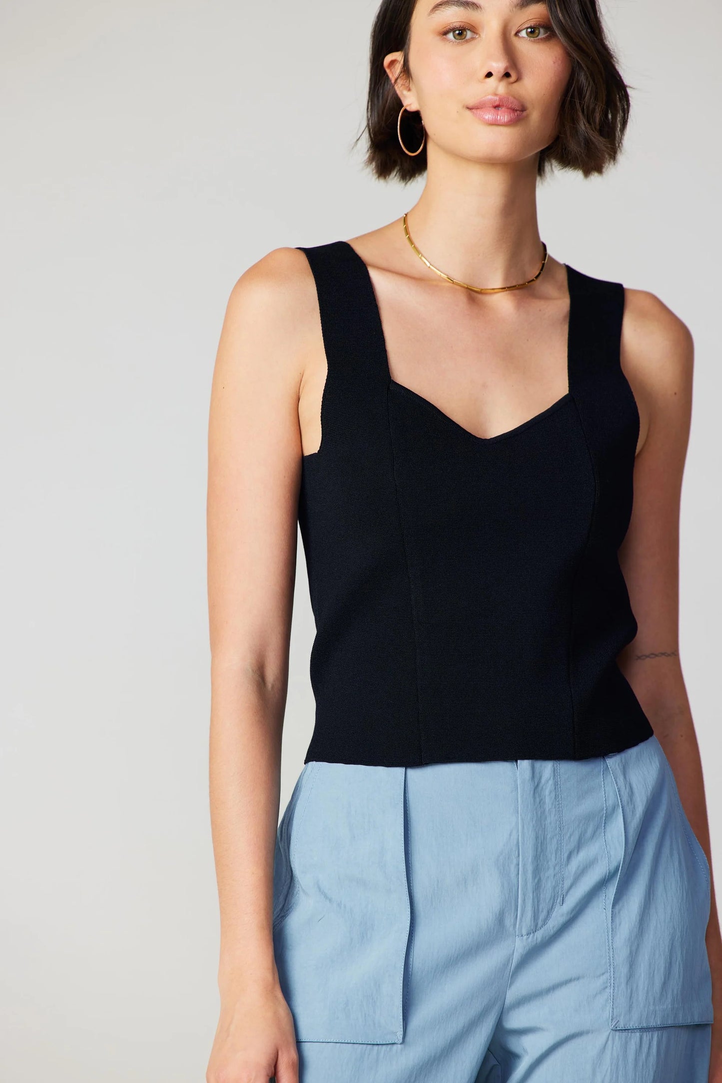 Slvless Sweater Tank Top