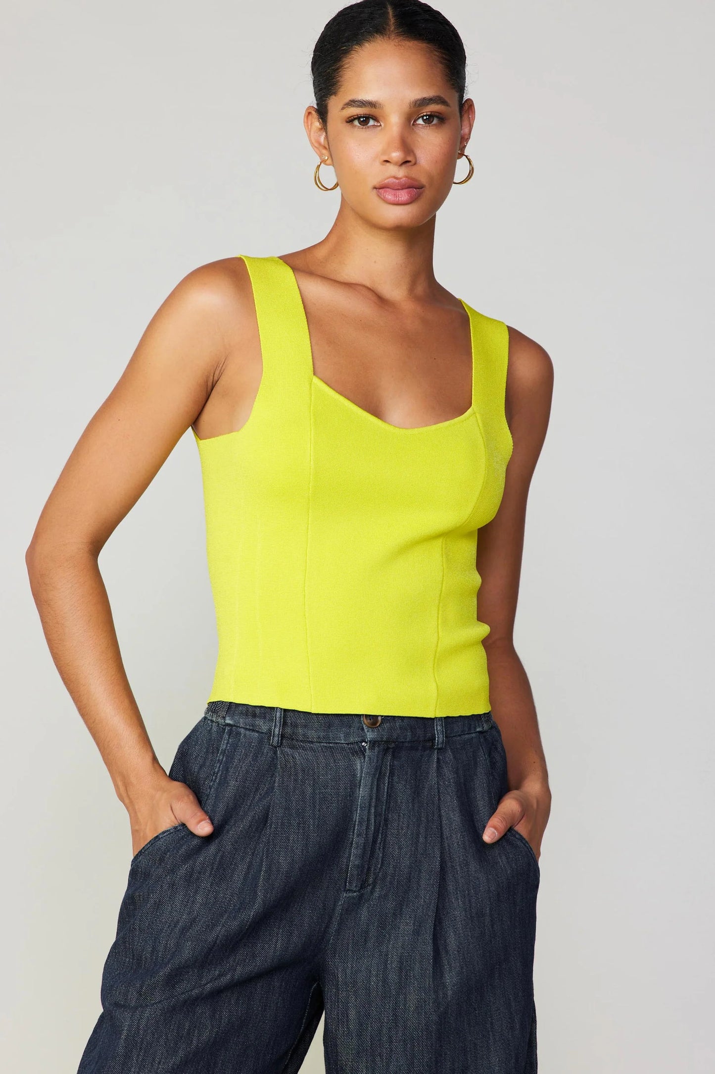 Slvless Sweater Tank Top