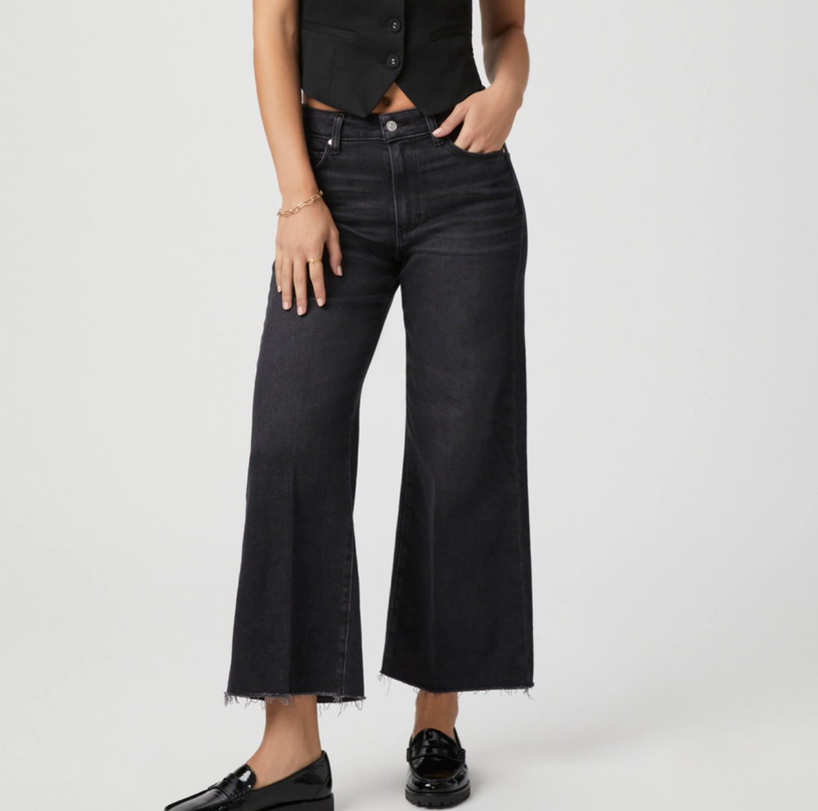 Anessa Raw Hem