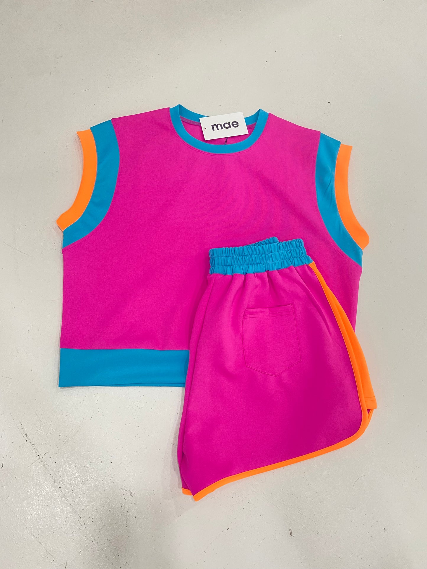 Color block short set